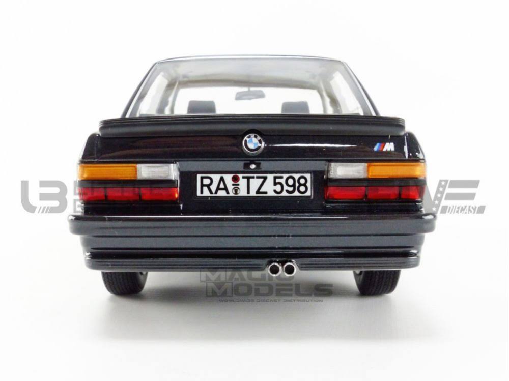 Black Metallic 1/18 Diecast Model Car M533