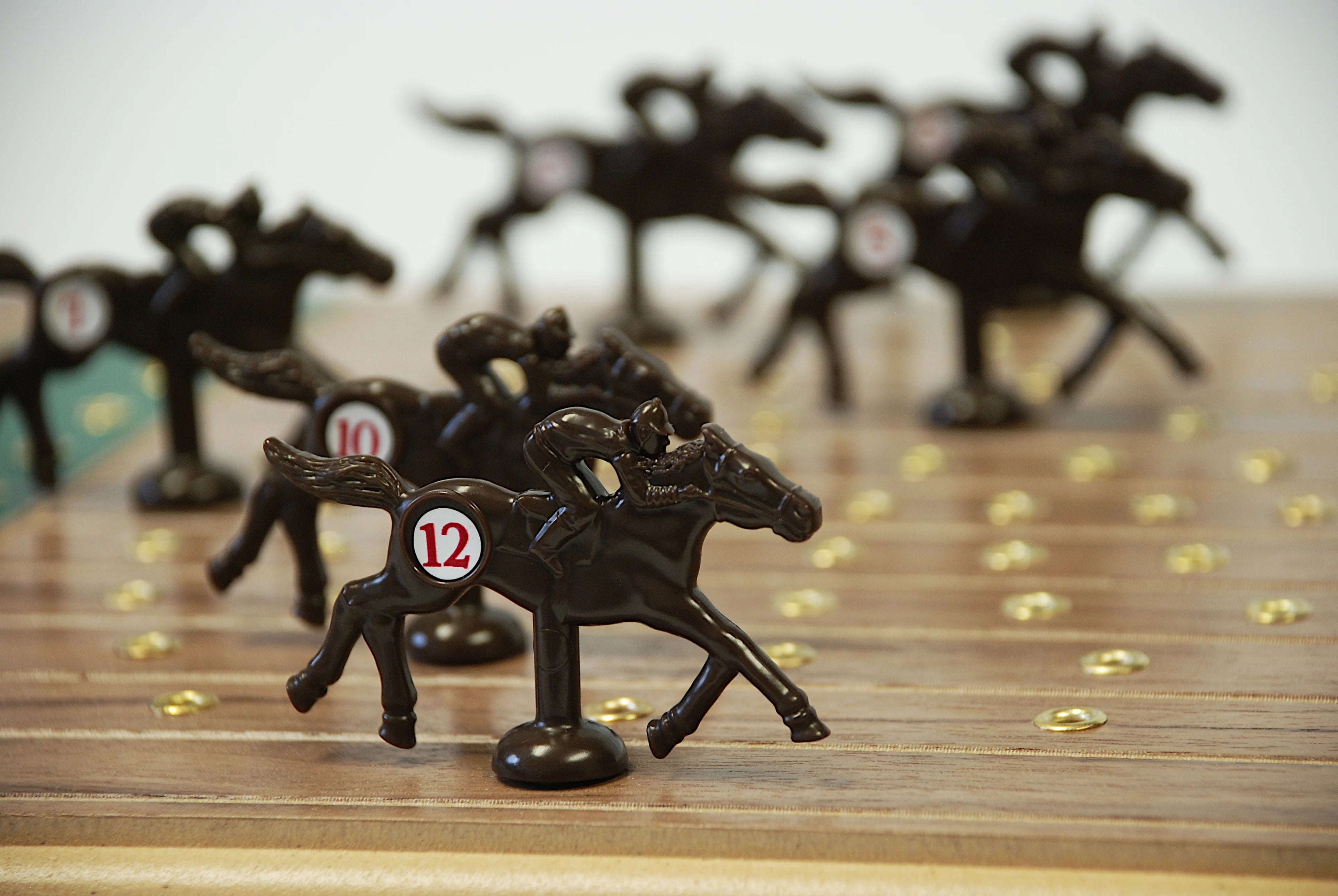 Walnut Horseracing Board Game Z878927