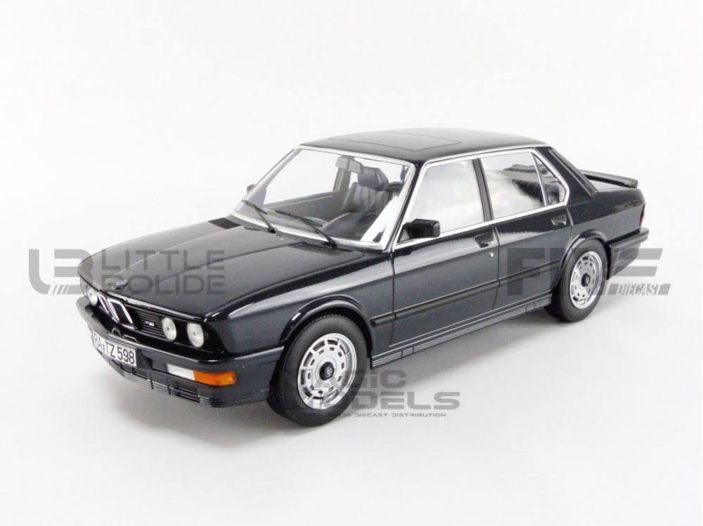 Black Metallic 1/18 Diecast Model Car M533