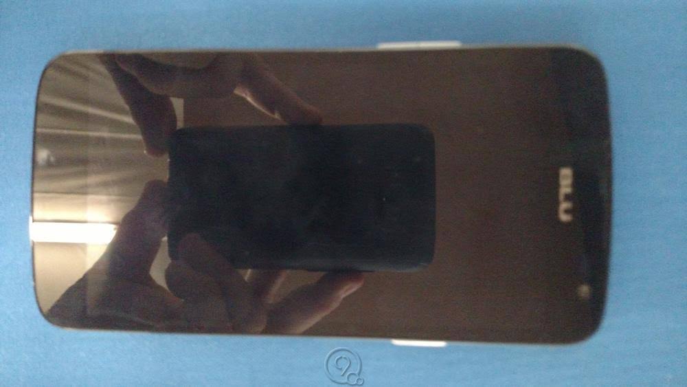 3G Smartphone Dual-SIM 1 GB RAM 8 GB MicroSD Slot LCD Display 1280 x 720 Pixels I8169