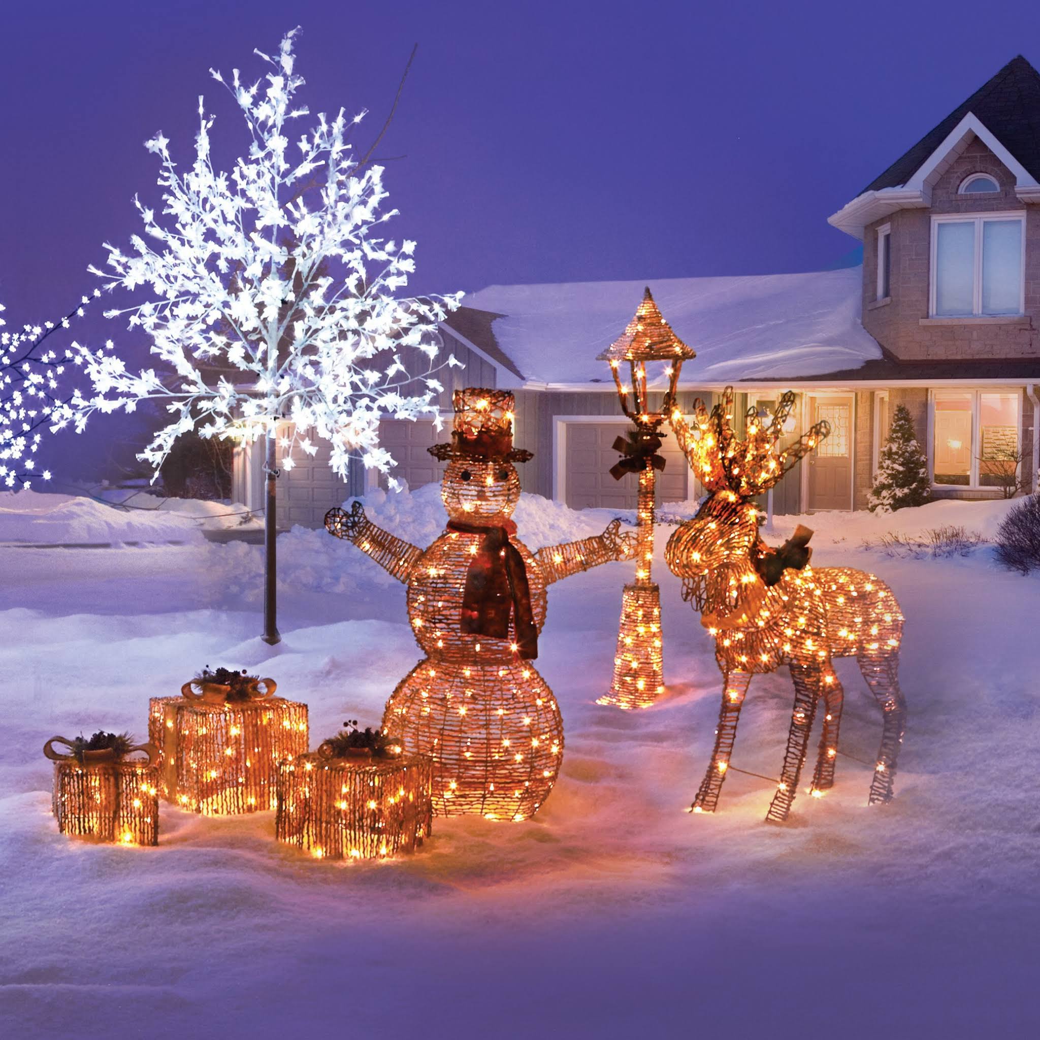Pre Lit Incandescent 5 Foot Frosted Lamp Post Christmas Lawn Decoration R800