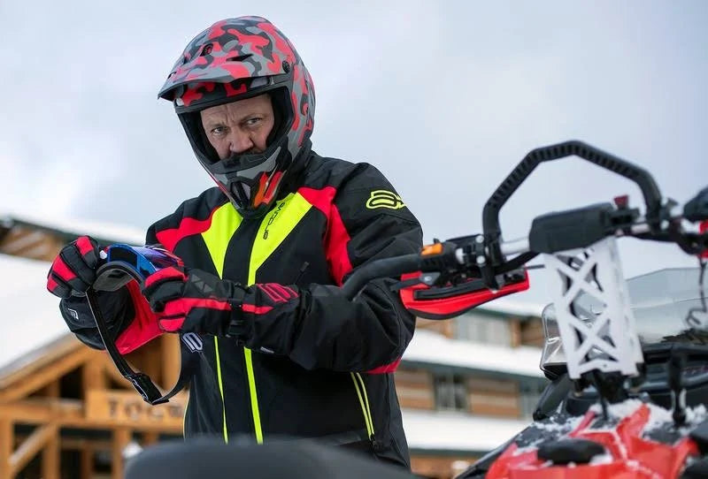 Camo/Red Helmet R6319
