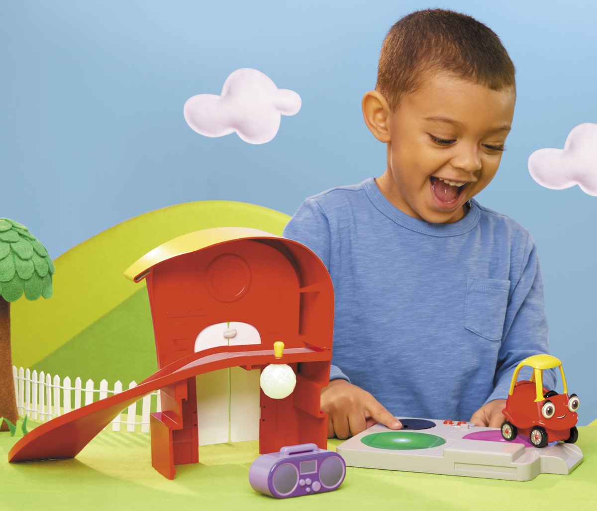 Musical Playset with Lights and Sounds and Mini Push and Play Vehicle X62374