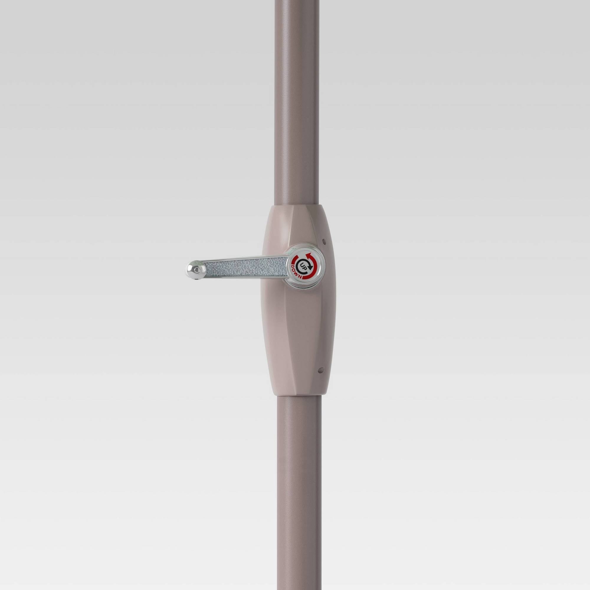 Red/Tan Round Patio Umbrella N86585