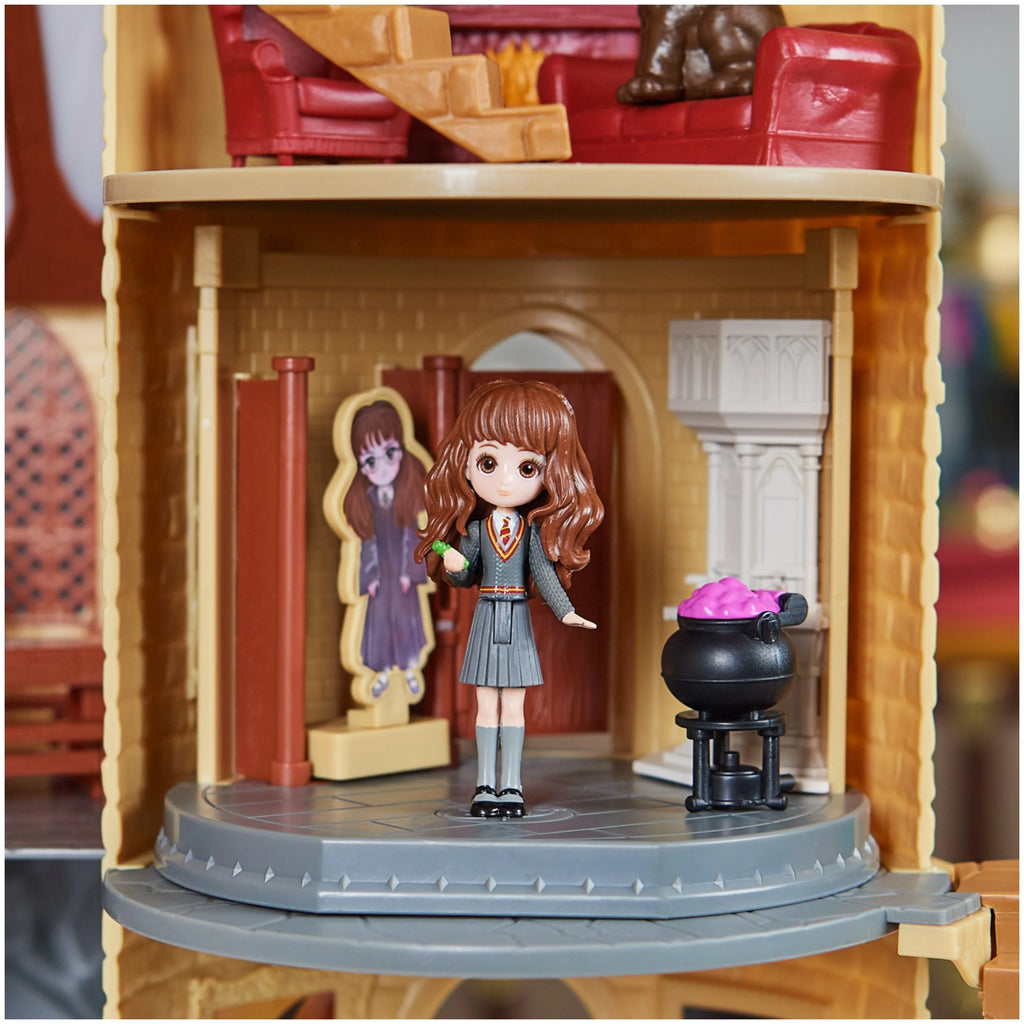 Hogwarts Castle with Lights and Sounds W8465